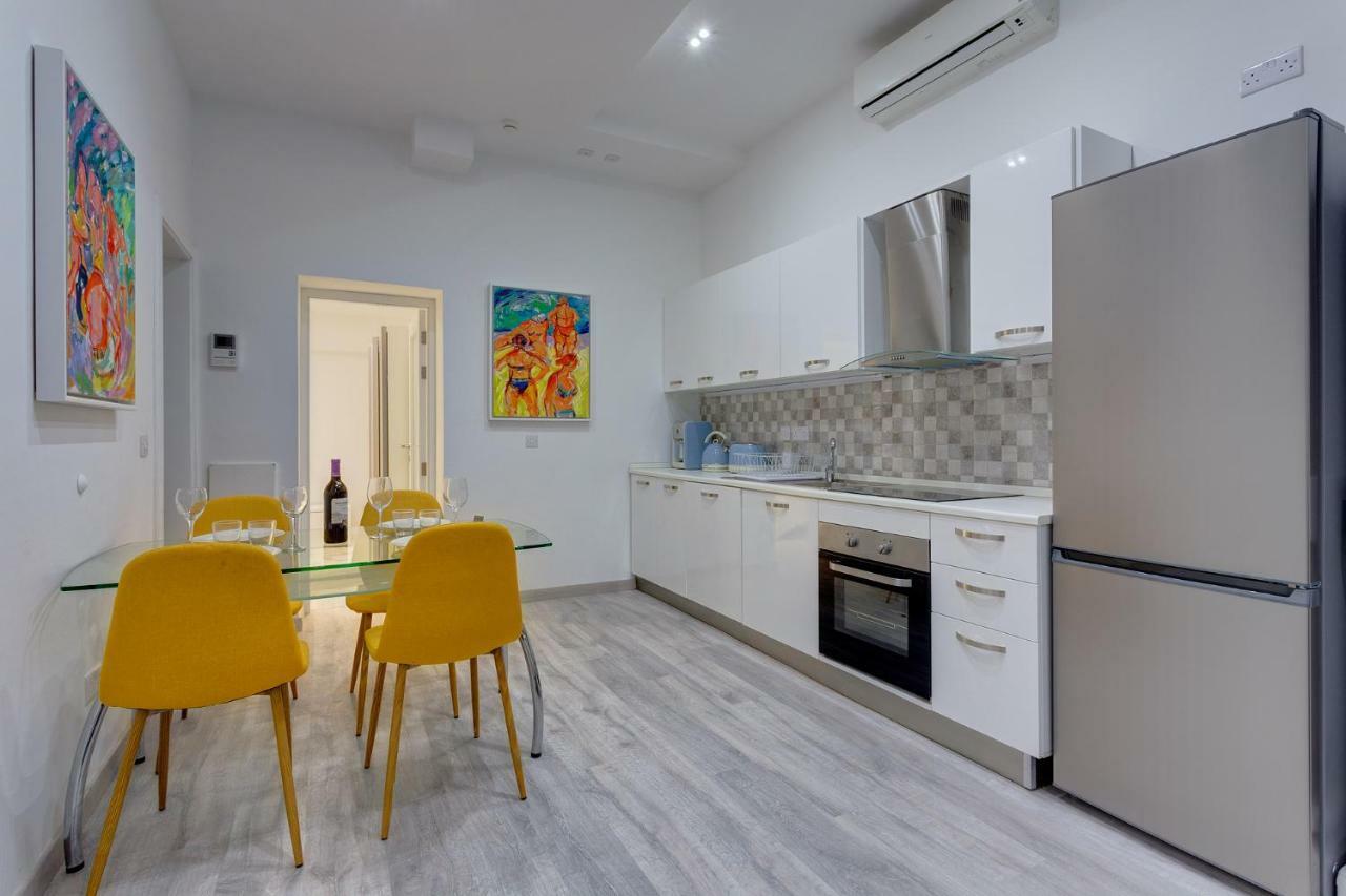 Stylish 3Br Apartment, Fantastic Location In Sliema Exterior photo